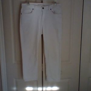 Michael Kors white straight leg jeans size 6 ankle length.